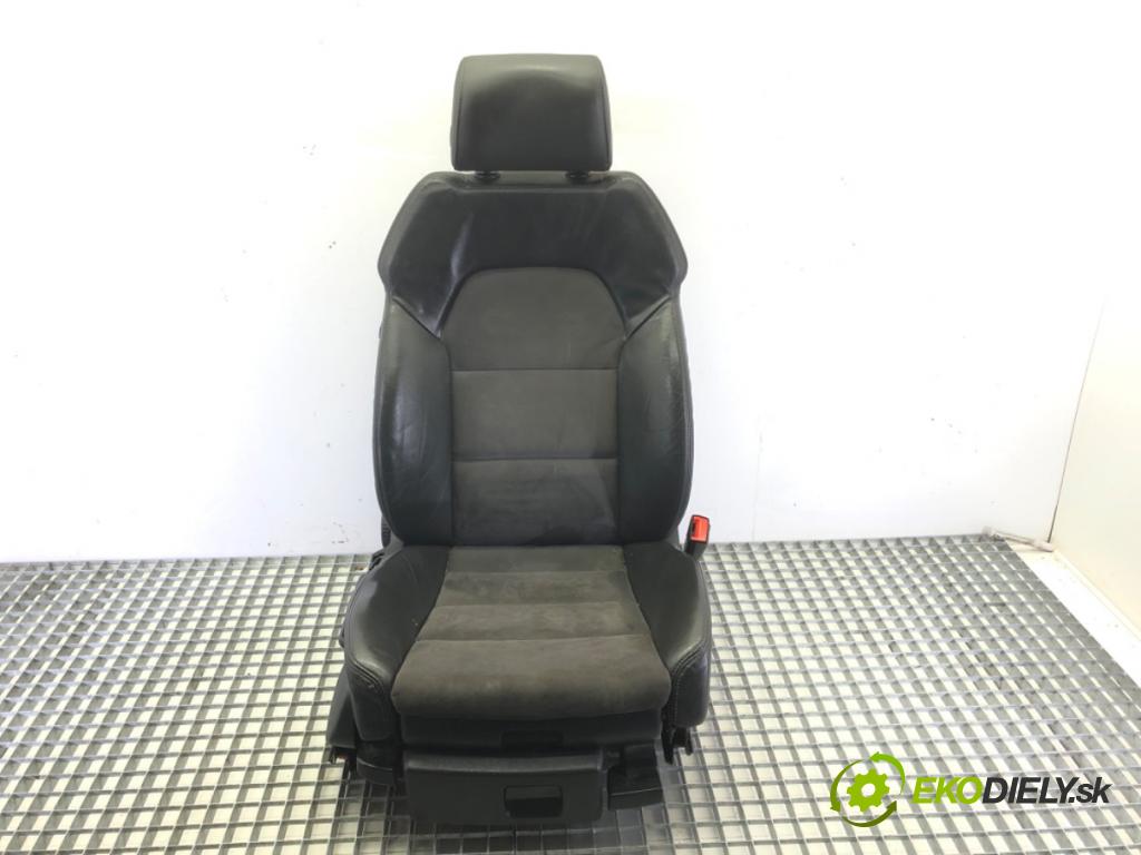 AUDI A6 C6 Avant (4F5) 2004 - 2011    3.0 TDI quattro 171 kW [233 KM] olej napędowy 2006  Sedadlo pravy predný 