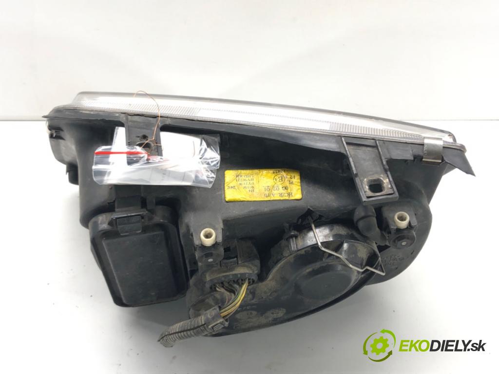 VW BORA I (1J2) 1998 - 2013    2.3 V5 110 kW [150 KM] benzyna 1998 - 2000  Svetlomet pravy predný