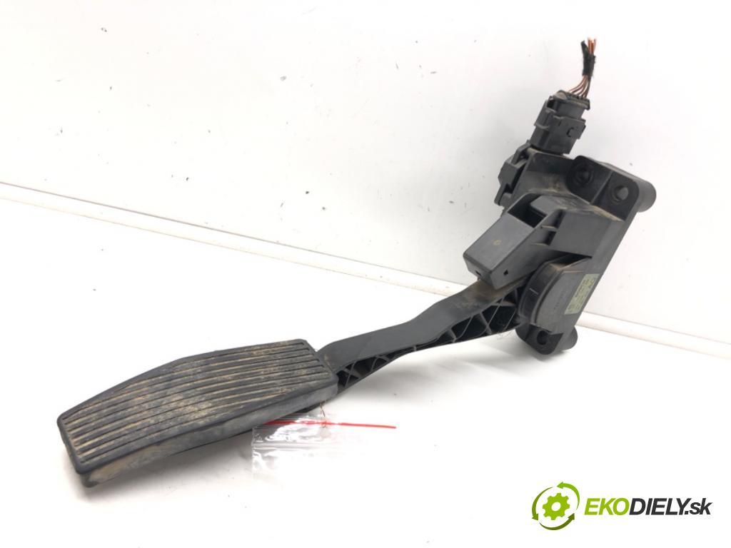 OPEL ZAFIRA A nadwozie wielkoprzestrzenne (MPV) 2000 60 kW 2.0 DI 16V (F75) 1995 potenciometr plynového pedálu 90581208AQ (Potenciometr plynového pedálu)