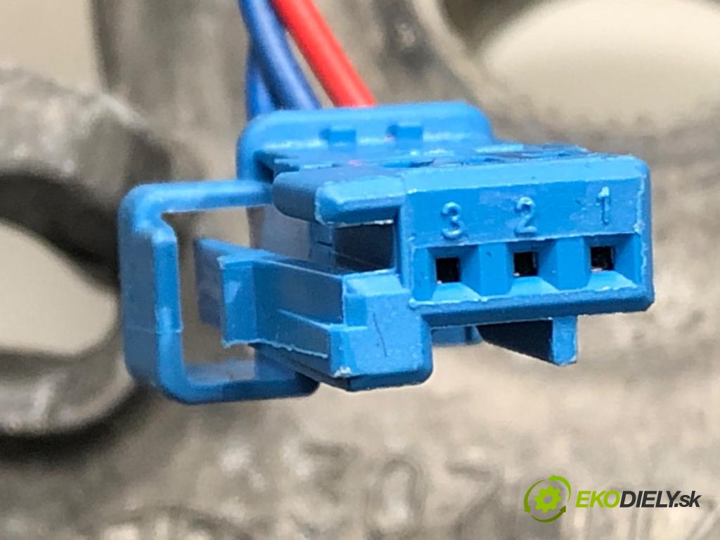 CITROEN DS4 (NX_) 2011 - 2015    2.0 HDi 165 120 kW [163 KM] olej napędowy 2011 - 2  Volant 96754519ZD (Volanty)