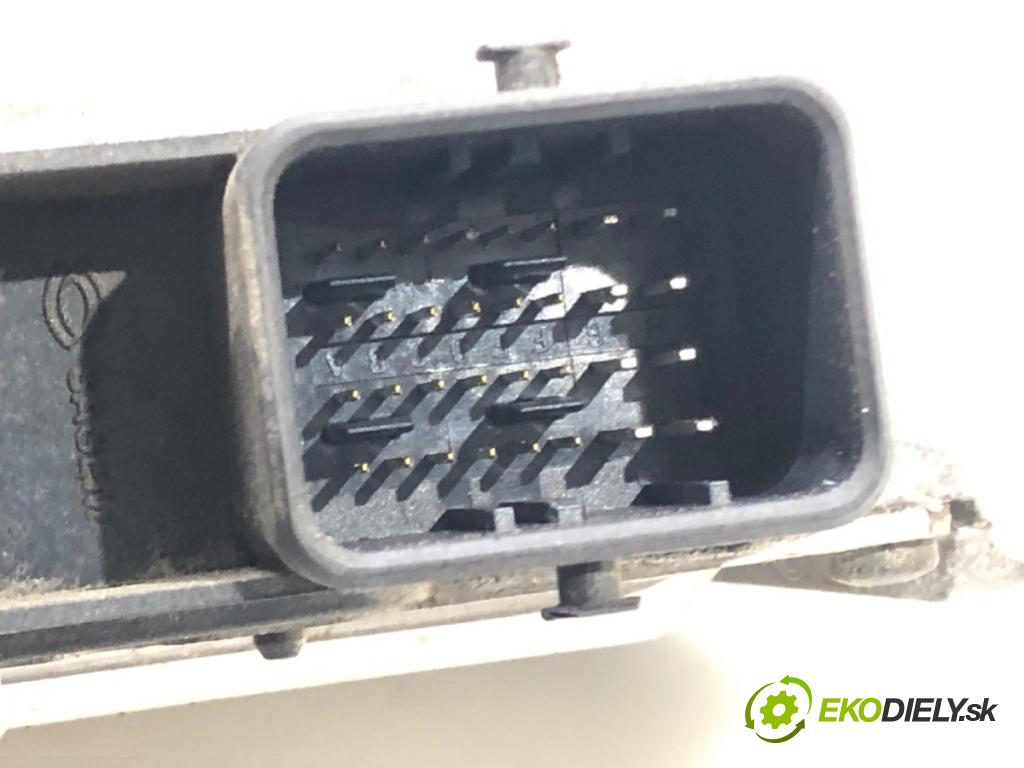 RENAULT SCÉNIC II (JM0/1_) 2003 - 2010    1.6 16V (JM1R) 82 kW [112 KM] benzyna 2005 - 2008  riadiaca jednotka Motor 8200509552 (Riadiace jednotky)