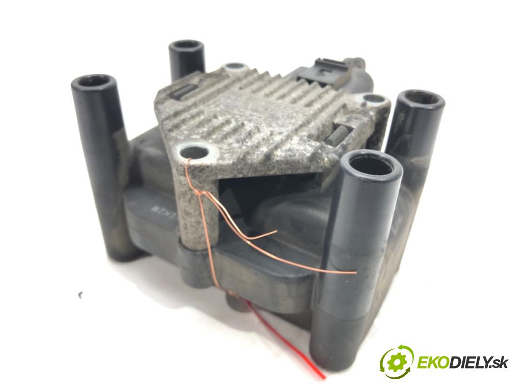 VW POLO (6N2) 1999 - 2001    1.4 44 kW [60 KM] benzyna 1999 - 2001  Cievka zapaľovacia 032905106B (Zapaľovacie cievky, moduly)