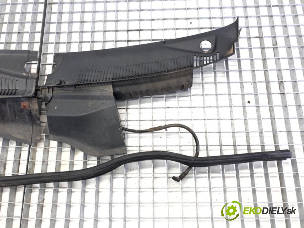 OPEL CORSA C (X01) 2000 - 2009    1.2 (F08, F68) 55 kW [75 KM] benzyna 2000 - 2009  Torpédo, plast pod čelné okno 09116435 (Torpéda)