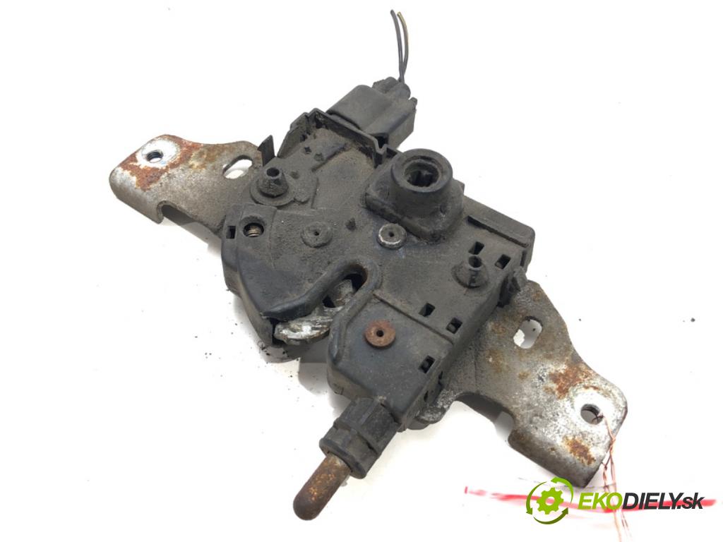 FORD MONDEO III Turnier (BWY) 2000 - 2007    2.0 16V TDDi / TDCi 85 kW [115 KM] olej napędowy 2  zámok kapoty přední část