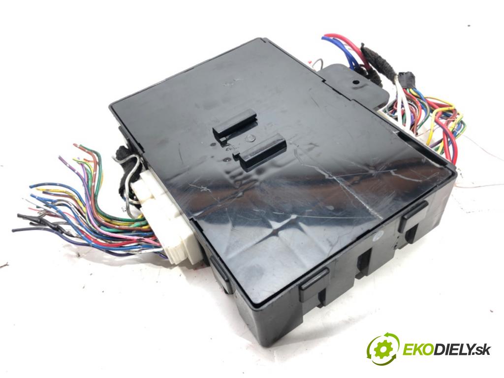 MAZDA 5 (CR19) 2005 - 2010    2.0 CD (CR19) 81 kW [110 KM] olej napędowy 2005 -   Modul BCM CD3467560B (Ostatné)