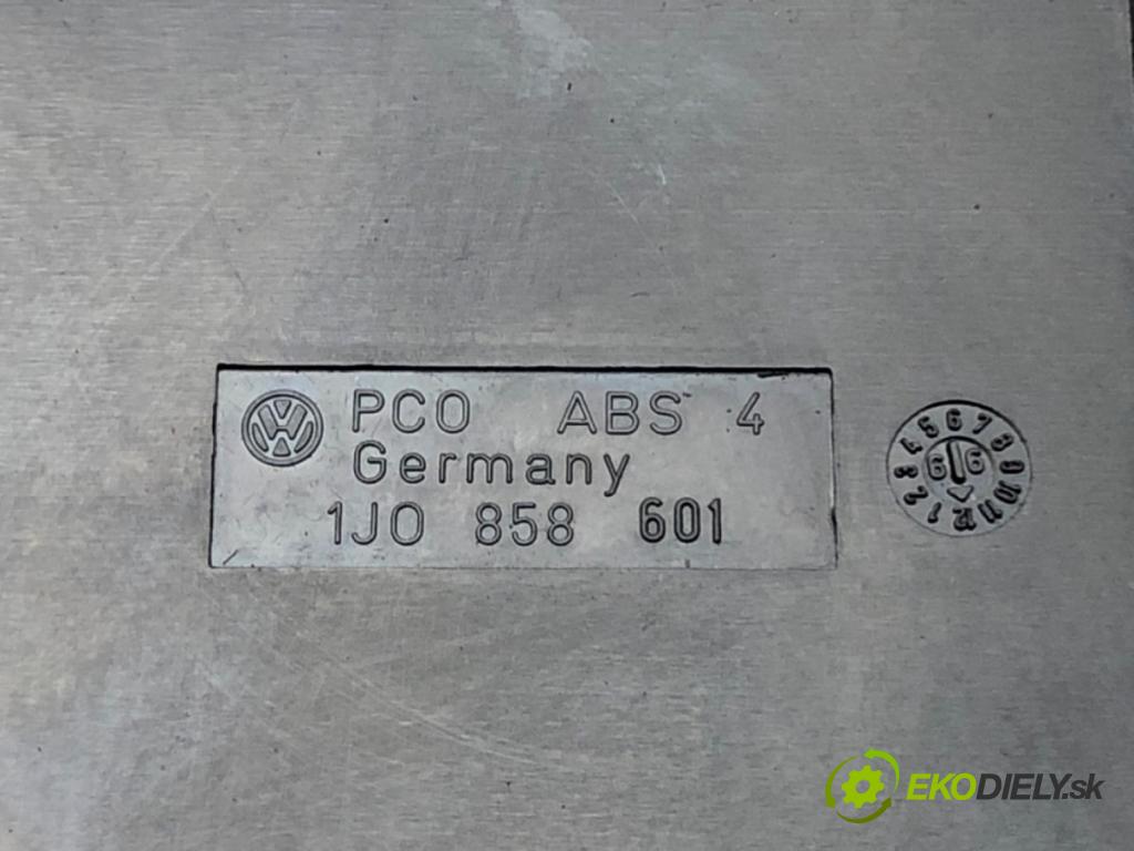 VW BORA Variant (1J6) 1999 - 2005    1.9 TDI 4motion 85 kW [115 KM] olej napędowy 1999   Držiak na nápoje 1J0858601 (Úchyty, držiaky na nápoje)