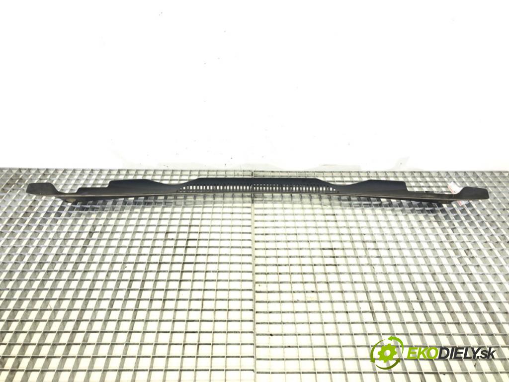 VW TOURAN (1T1, 1T2) 2003 - 2010    2.0 TDI 103 kW [140 KM] olej napędowy 2005 - 2010  Torpédo, plast pod čelné okno 1T0819403 (Torpéda)