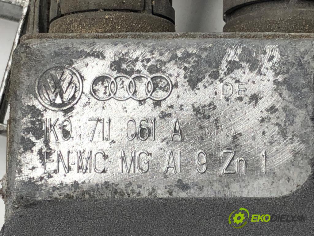 VW TOURAN (1T1, 1T2) 2003 - 2010    2.0 TDI 103 kW [140 KM] olej napędowy 2005 - 2010  Kulisa 1K0711061A (Rýchlostné páky / kulisy)