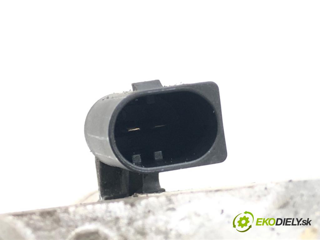 VW GOLF PLUS V (5M1, 521) 2004 - 2013    1.6 FSI 85 kW [115 KM] benzyna 2004 - 2008  Lišta vstrekovacia 03C133036D (Vstrekovacie lišty)