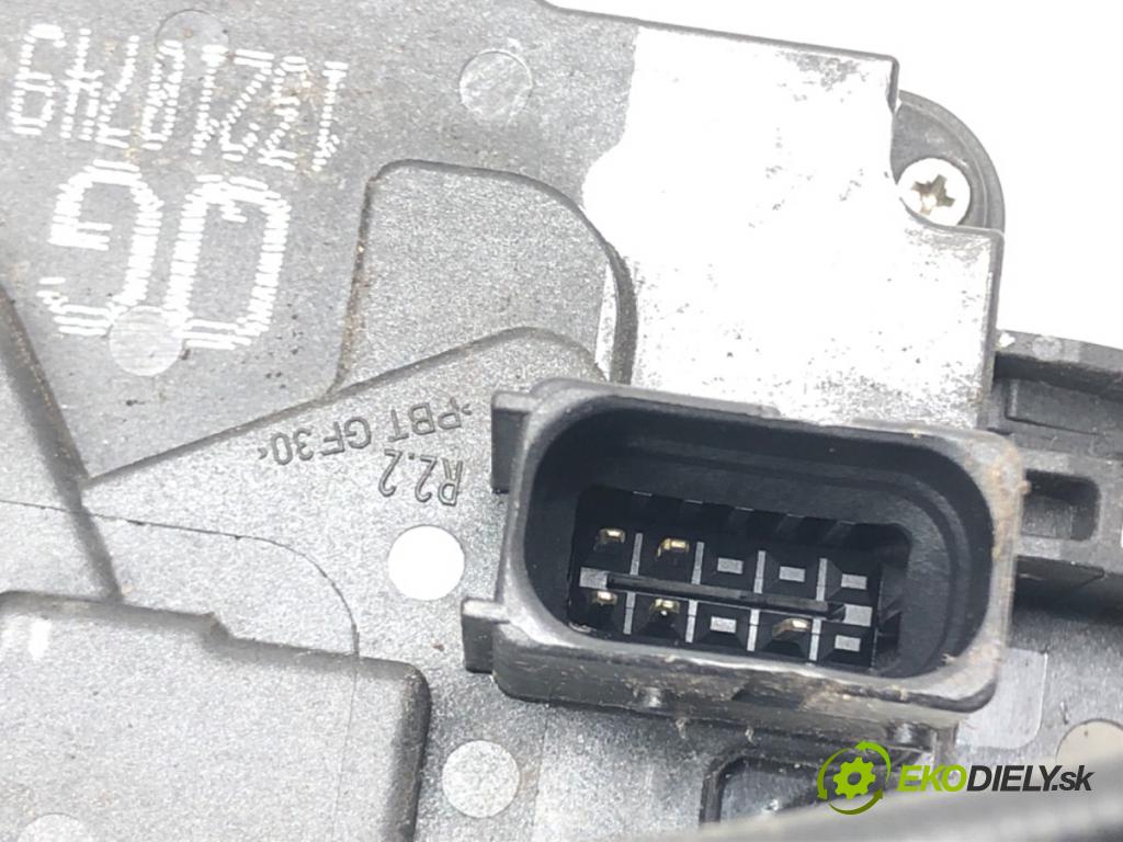 OPEL ASTRA H Kombi (A04) 2004 - 2014    1.6 (L35) 77 kW [105 KM] benzyna 2004 - 2010  zámok dveře pravý přední část 13210749QG
