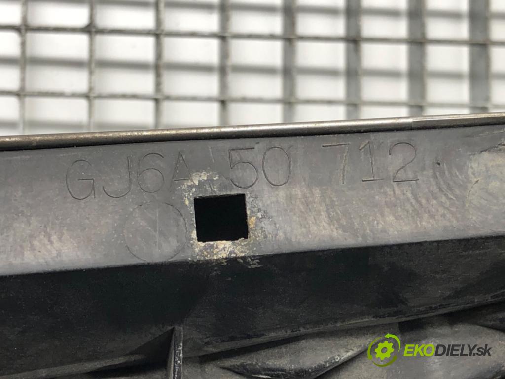 MAZDA 6 Hatchback (GG) 2002 - 2008    2.0 (GGES) 104 kW [141 KM] benzyna 2002 - 2007  mřížka maska  (Mřížky (masky) chladičů)