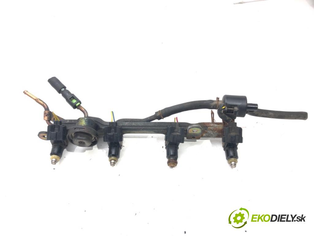 HONDA CIVIC VII Hatchback (EU, EP, EV) 2000 - 2006    1.4 iS (EP1) 66 kW [90 KM] benzyna 2001 - 2005  Lišta vstrekovacia  (Vstrekovacie lišty)