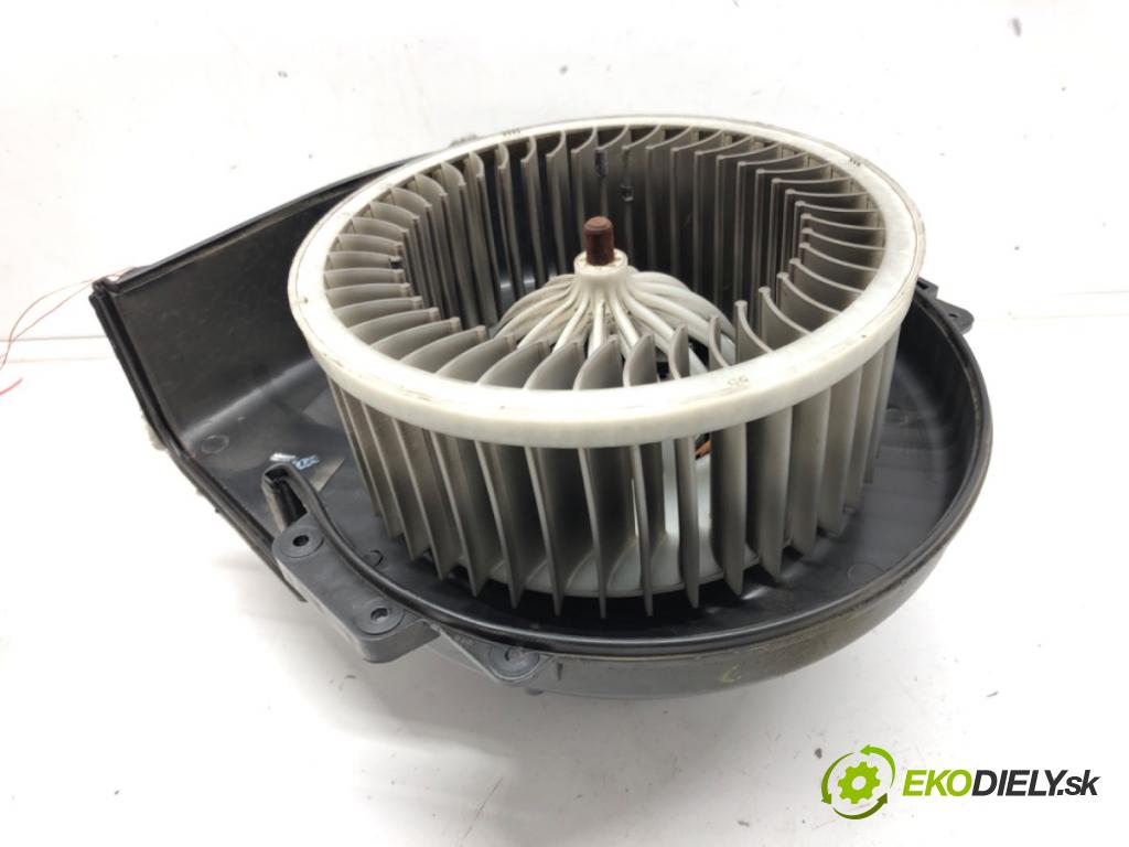 SKODA RAPID (NH3, NK3, NK6) 2012 - 2022    1.6 TDI 66 kW [90 KM] olej napędowy 2013 - 2015  ventilátor kúrenia 6R1819015