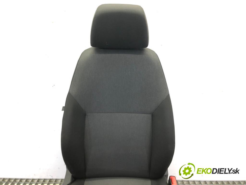 SKODA RAPID (NH3, NK3, NK6) 2012 - 2022    1.6 TDI 66 kW [90 KM] olej napędowy 2013 - 2015  Sedadlo pravy predný