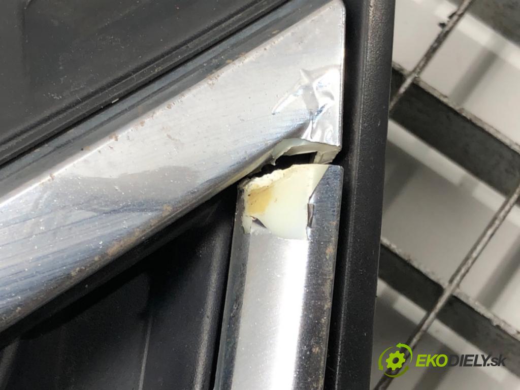 SKODA RAPID (NH3, NK3, NK6) 2012 - 2022    1.6 TDI 66 kW [90 KM] olej napędowy 2013 - 2015  mřížka maska 5JA853668 (Mřížky (masky) chladičů)