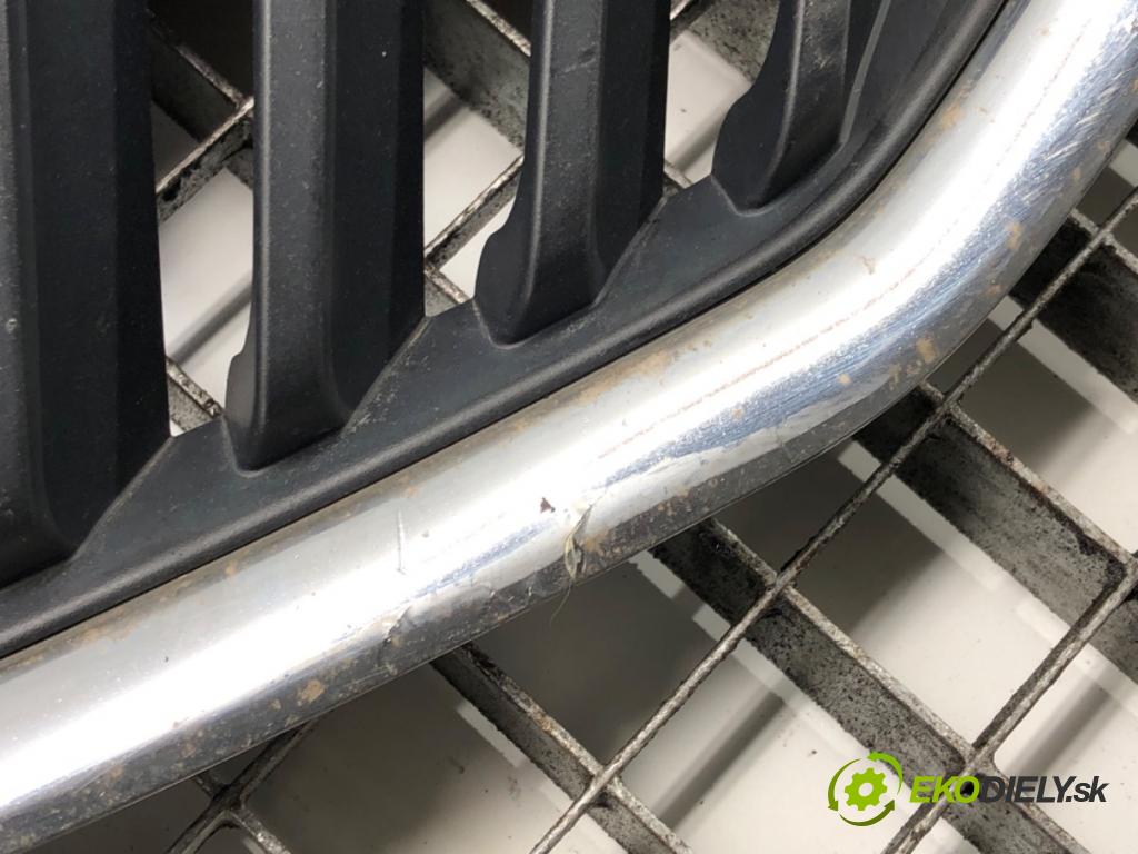 SKODA RAPID (NH3, NK3, NK6) 2012 - 2022    1.6 TDI 66 kW [90 KM] olej napędowy 2013 - 2015  mřížka maska 5JA853668 (Mřížky (masky) chladičů)