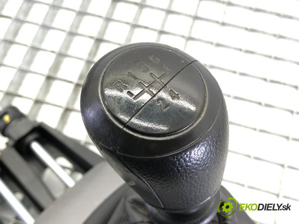 CHEVROLET AVEO sedan (T300) 2011 - 2022    1.2 51 kW [69 KM] benzyna 2011 - 2022  Kulisa 25190327 (Rýchlostné páky / kulisy)