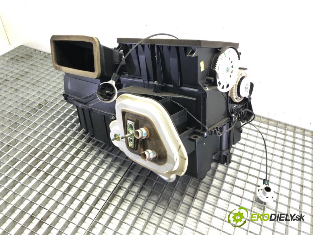 CHEVROLET AVEO sedan (T300) 2011 - 2022    1.2 51 kW [69 KM] benzyna 2011 - 2022  topné těleso radiátor topení komplet KOMBAJN 95181649 (Radiátory topení)