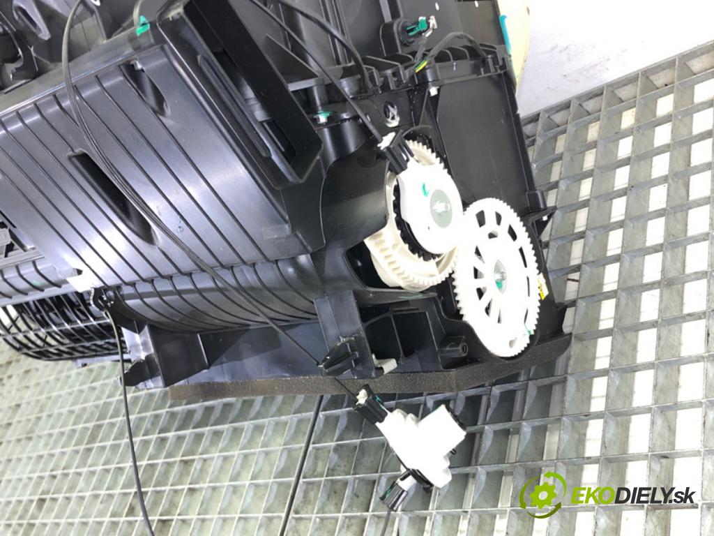 CHEVROLET AVEO sedan (T300) 2011 - 2022    1.2 51 kW [69 KM] benzyna 2011 - 2022  topné těleso radiátor topení komplet KOMBAJN 95181649 (Radiátory topení)