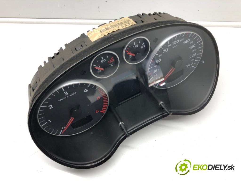 AUDI A3 (8P1) 2003 - 2013    2.0 TDI 16V 103 kW [140 KM] olej napędowy 2003 - 2  Prístrojovka 8P0920930C (Prístrojové dosky, displeje)