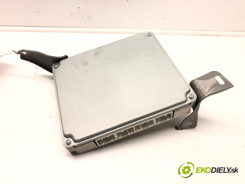 TOYOTA AVENSIS Kombi (_T25_) 2003 - 2008    2.0 D-4D (ADT250_) 93 kW [126 KM] olej napędowy 20  riadiaca jednotka Motor 89661-05A40 (Riadiace jednotky)