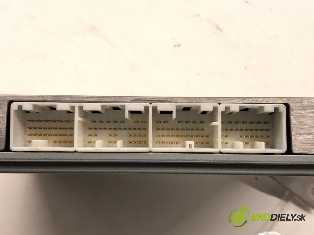TOYOTA AVENSIS Kombi (_T25_) 2003 - 2008    2.0 D-4D (ADT250_) 93 kW [126 KM] olej napędowy 20  riadiaca jednotka Motor 89661-05A40 (Riadiace jednotky)