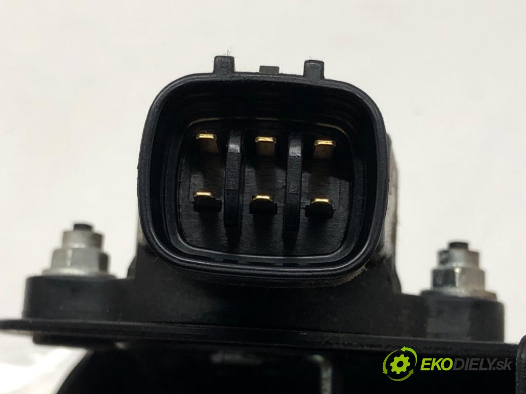 TOYOTA AVENSIS Kombi (_T25_) 2003 - 2008    2.0 D-4D (ADT250_) 93 kW [126 KM] olej napędowy 2006 - 2008  Potenciometer plynu  (Pedále)