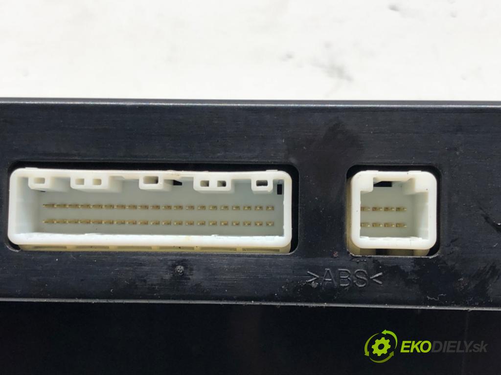 TOYOTA AVENSIS Kombi (_T25_) 2003 - 2008    2.0 D-4D (ADT250_) 93 kW [126 KM] olej napędowy 20  Panel ovládania kúrenia 55902-05050-H (Prepínače, spínače, tlačidlá a ovládače kúrenia)