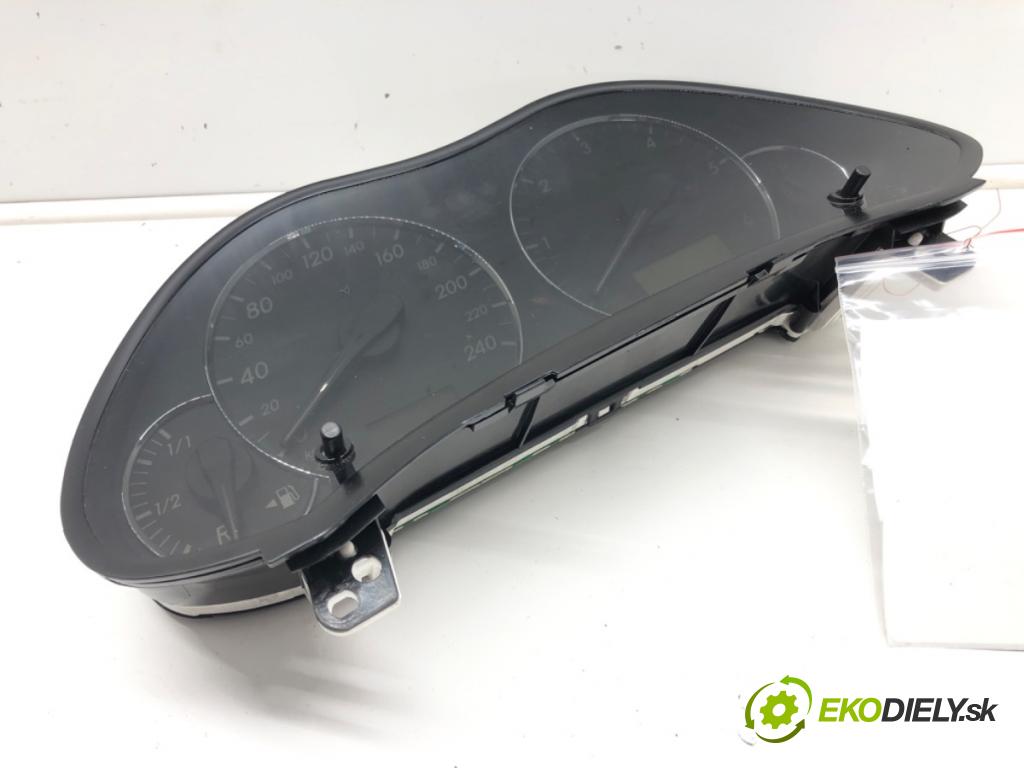 TOYOTA AVENSIS T25 Kombi 2006 93 kW 2.0 D-4D (ADT250_) 1998 prístrojovka 83800-05C00-C (Přístrojová deska)