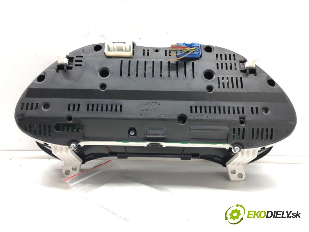 TOYOTA AVENSIS T25 Kombi 2006 93 kW 2.0 D-4D (ADT250_) 1998 prístrojovka 83800-05C00-C (Přístrojová deska)