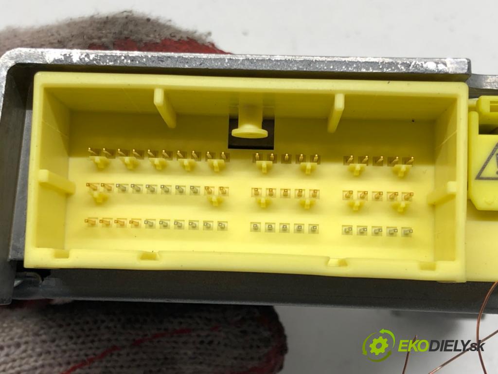 TOYOTA AVENSIS Kombi (_T27_) 2009 - 2018    2.0 D-4D (ADT270_) 93 kW [126 KM] olej napędowy 20  senzor airbag 89170-05230 (Snímače)