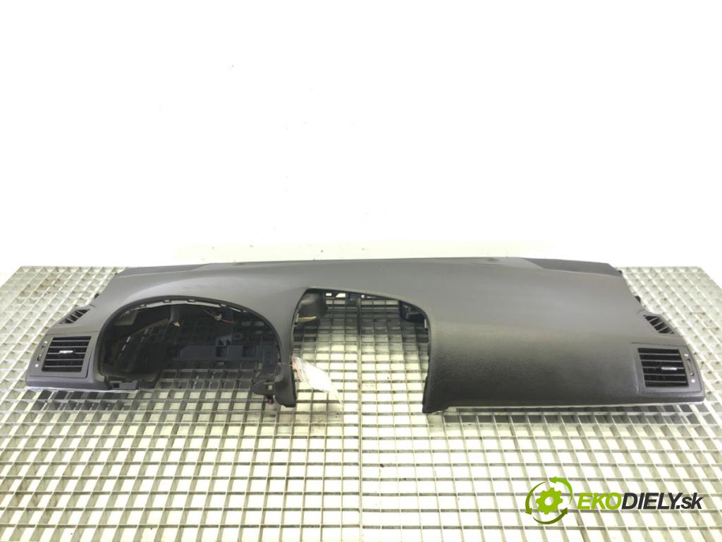 TOYOTA AVENSIS Kombi (_T27_) 2009 - 2018    2.0 D-4D (ADT270_) 93 kW [126 KM] olej napędowy 20  Palubná doska  (Palubné dosky)