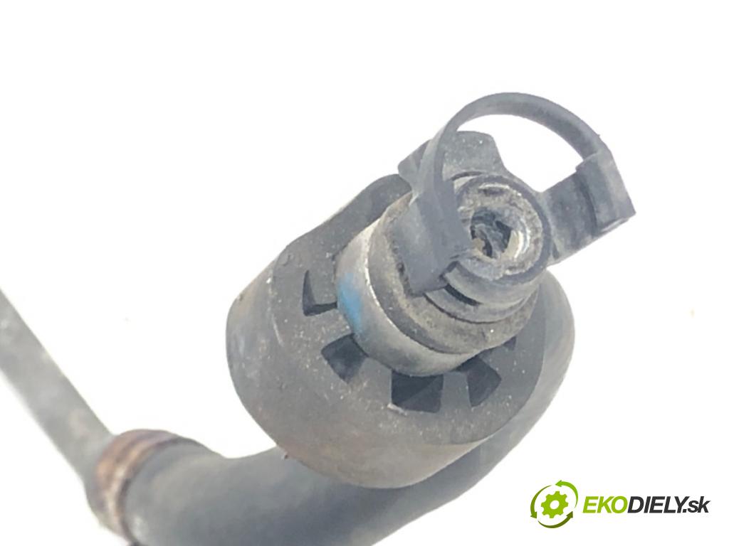 FORD FOCUS III Turnier 2010 - 2022    2.0 TDCi 103 kW [140 KM] olej napędowy 2010 - 2022  rúrka turba  (Hadice intercoolera)