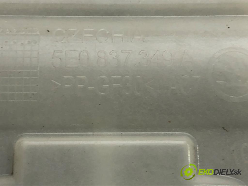 SKODA FABIA III Kombi (NJ5) 2014 - 2022    1.0 44 kW [60 KM] benzyna 2014 - 2022  Kľučka vonkajšia pravy zad