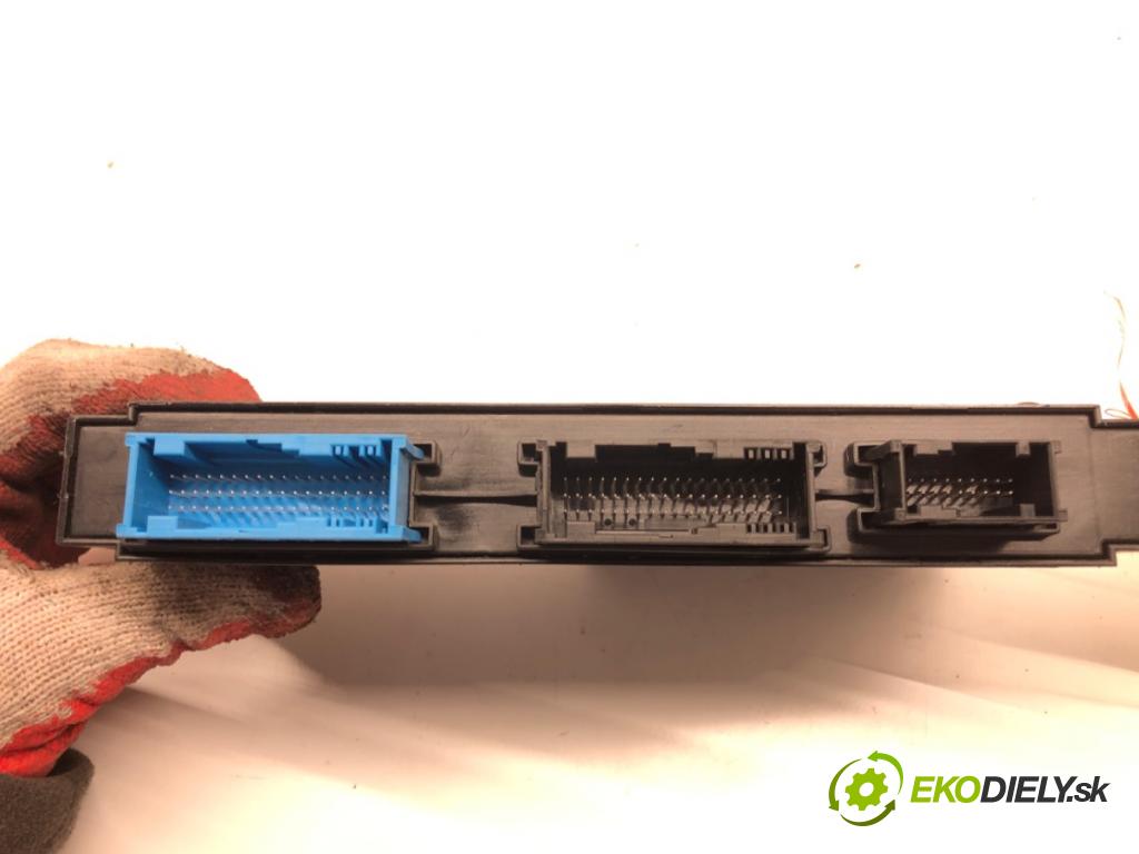 BMW 7 (F01, F02, F03, F04) 2008 - 2015    750 i, Li 300 kW [408 KM] benzyna 2008 - 2012  Modul komfortu 9244391 (Moduly komfortu)