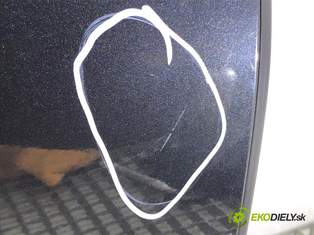 BMW F01 sedan 2010 300 kW 750 i, Li 4395 dveře pravý zadní část