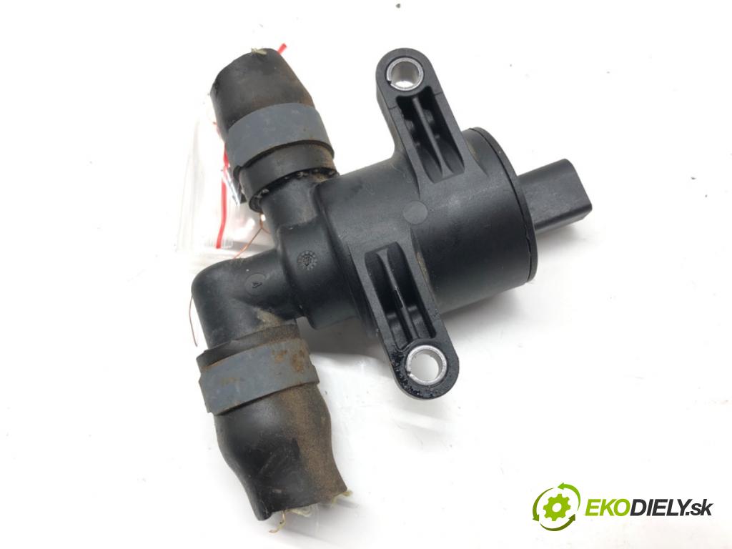 AUDI A5 Sportback (8TA) 2007 - 2017    2.0 TDI 105 kW [143 KM] olej napędowy 2009 - 2017  magnetický ventil vody 4H0121671B (Ostatní)