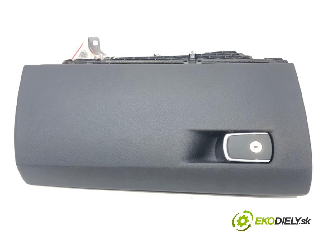 BMW 4 coupe (F32, F82) 2013 - 2022    428 i 180 kW [245 KM] benzyna 2013 - 2017  Priehradka, kastlík spolujazdca  (Priehradky, kastlíky)