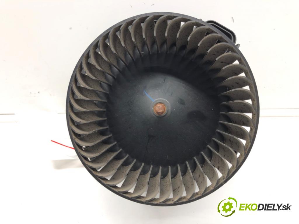 BMW 4 coupe (F32, F82) 2013 - 2022    428 i 180 kW [245 KM] benzyna 2013 - 2017  ventilátor kúrenia 9319919