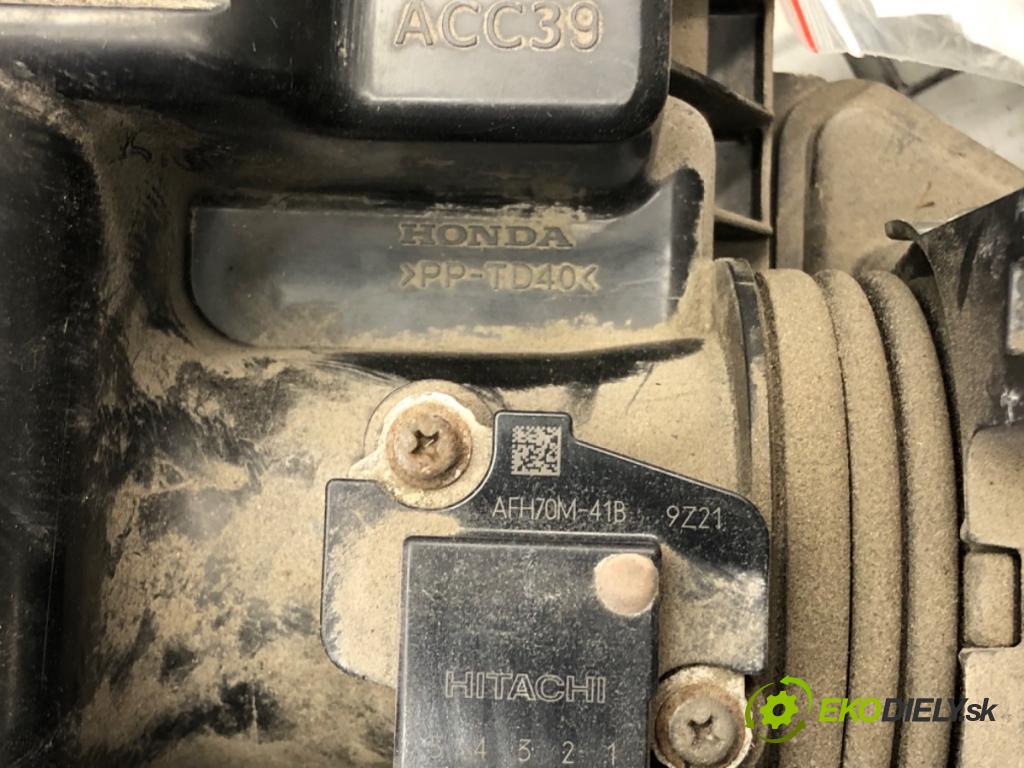 HONDA CITY V sedan (GM2, GM3) 2008 - 2022    1.4 i-V TEC 73 kW [99 KM] benzyna 2008 - 2022  Obal filtra vzduchu  (Obaly filtrov vzduchu)