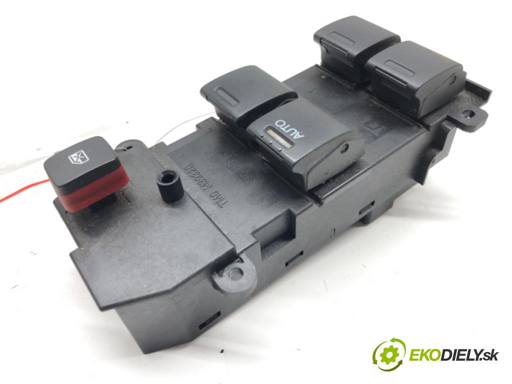 HONDA CITY V sedan (GM2, GM3) 2008 - 2022    1.4 i-V TEC 73 kW [99 KM] benzyna 2008 - 2022  Prepínač okien  (Prepínače, spínače, tlačidlá a ovládače kúrenia)