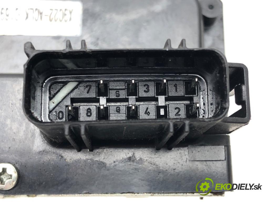 FORD FIESTA V (JH_, JD_) 2001 - 2014    1.3 51 kW [69 KM] benzyna 2001 - 2008  zámok dveře levý přední část 2S6AA21813BK