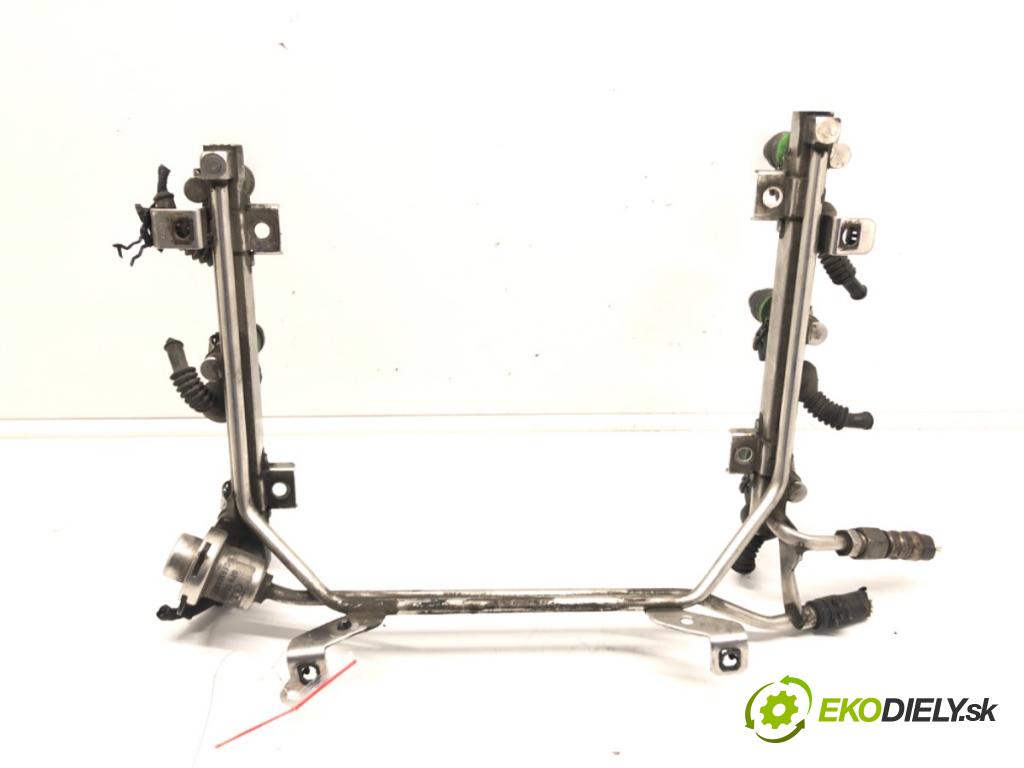 AUDI A6 C5 Avant (4B5) 1997 - 2005    2.4 125 kW [170 KM] benzyna 2001 - 2005  Lišta vstrekovacia 078133551BB (Vstrekovacie lišty)