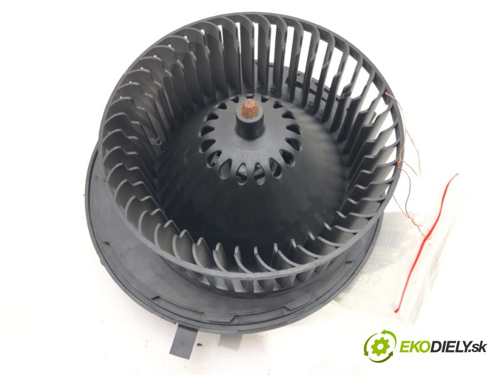 VW GOLF VII (5G1, BQ1, BE1, BE2) 2012 - 2022    1.4 TSI 92 kW [125 KM] benzyna 2014 - 2022  ventilátor kúrenia 5Q0907521C 3135102369