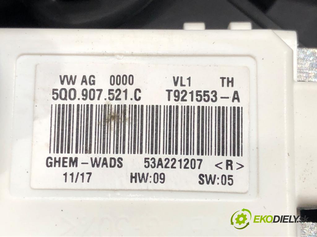 VW GOLF VII (5G1, BQ1, BE1, BE2) 2012 - 2022    1.4 TSI 92 kW [125 KM] benzyna 2014 - 2022  ventilátor kúrenia 5Q0907521C 3135102369