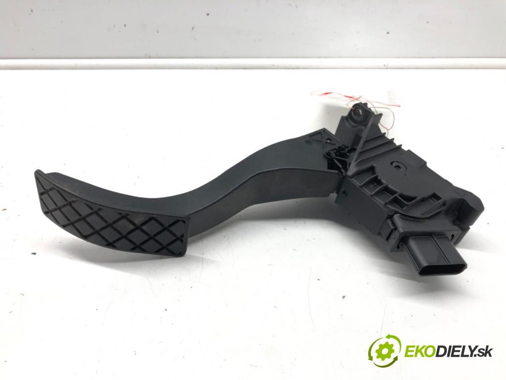 VW GOLF VII (5G1, BQ1, BE1, BE2) 2012 - 2022    1.4 TSI 92 kW [125 KM] benzyna 2014 - 2022  Potenciometer plynového pedálu 5Q1723503H (Pedále)