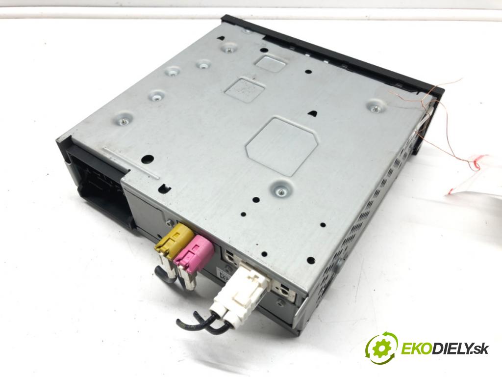 VW GOLF VII (5G1, BQ1, BE1, BE2) 2012 - 2022    1.4 TSI 92 kW [125 KM] benzyna 2014 - 2022  CZYTNIK navigace 3Q0035819C (Ostatní)