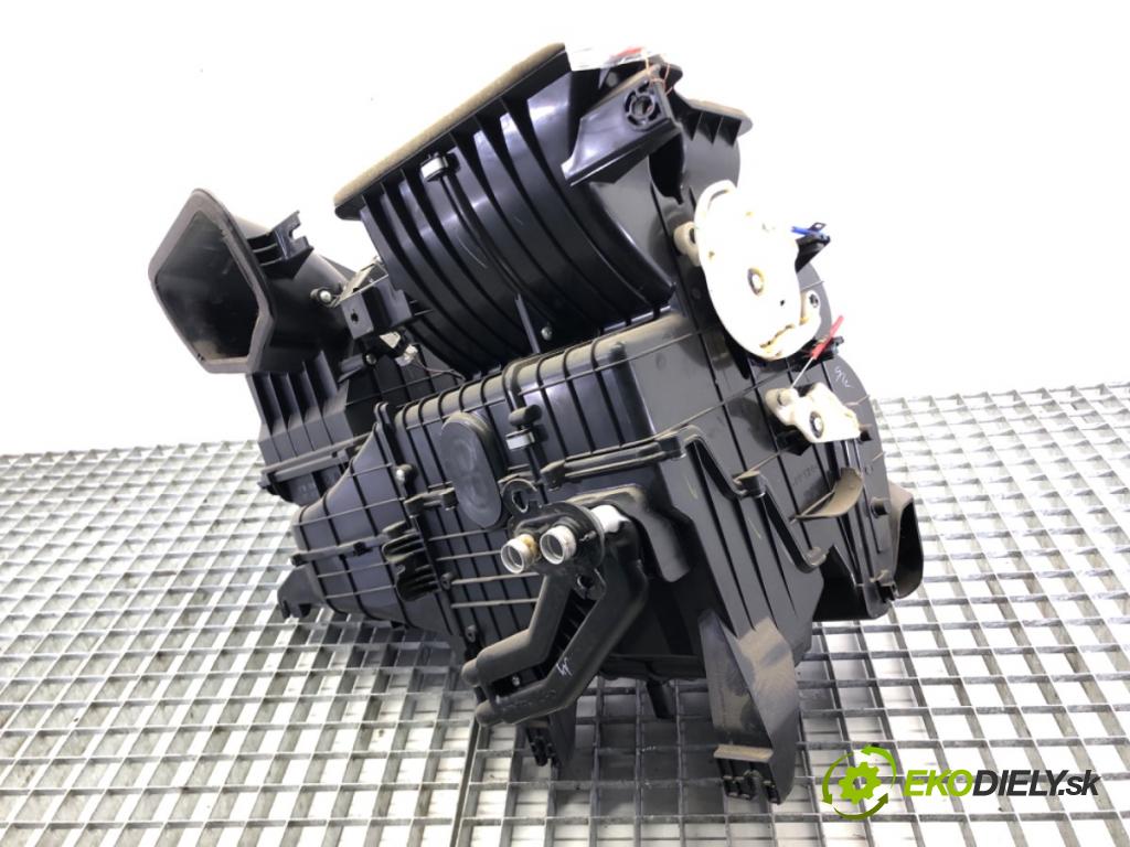 HYUNDAI i10 I (PA) 2007 - 2022    1.1 49 kW [67 KM] benzyna 2008 - 2013  Výhrevné teleso, radiátor kúrenia  (Radiátory kúrenia)