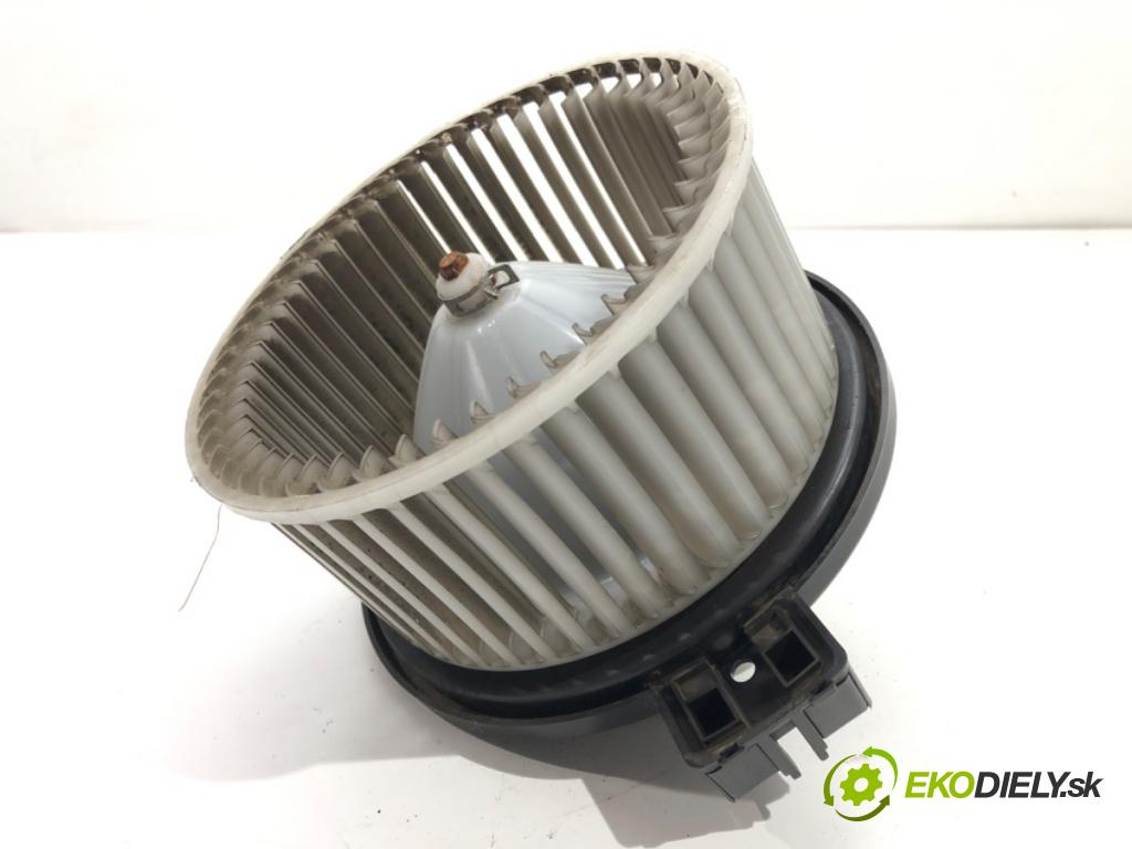 MAZDA CX-5 (KE, GH) 2011 - 2017    2.5 137 kW [186 KM] benzyna 2013 - 2017  ventilátor kúrenia 872700-0701