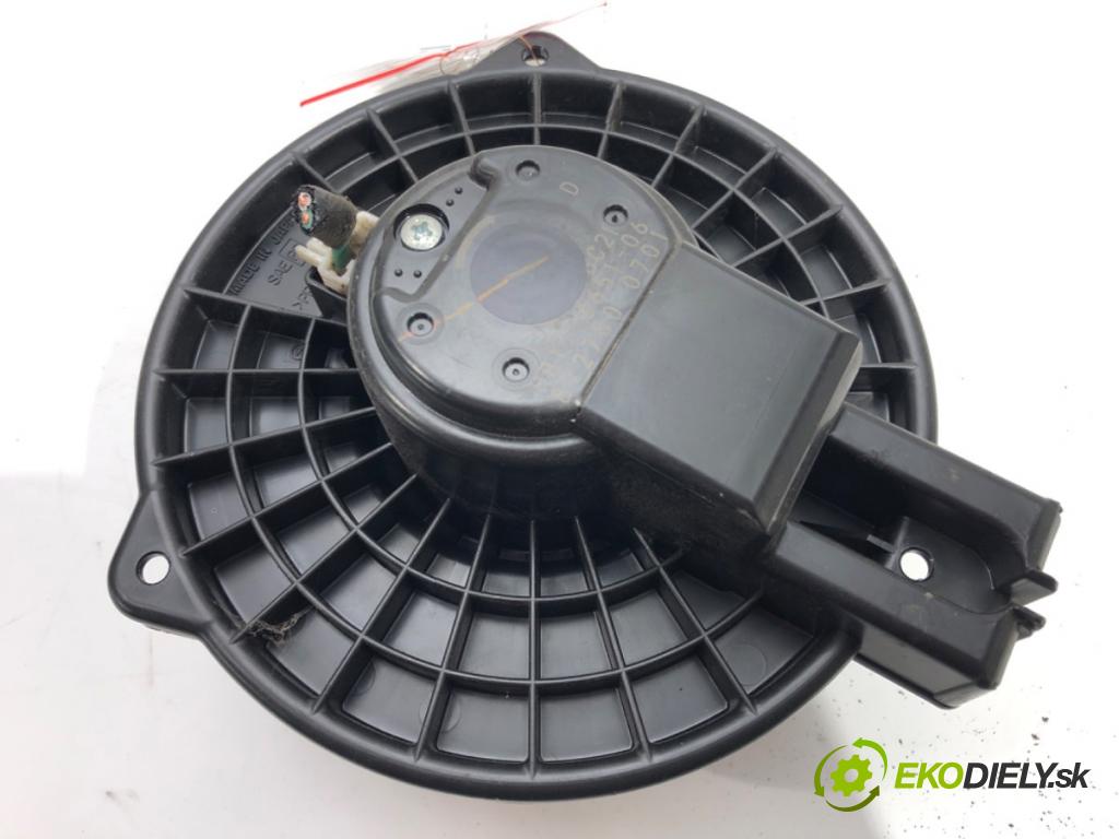 MAZDA CX-5 (KE, GH) 2011 - 2017    2.5 137 kW [186 KM] benzyna 2013 - 2017  ventilátor kúrenia 872700-0701